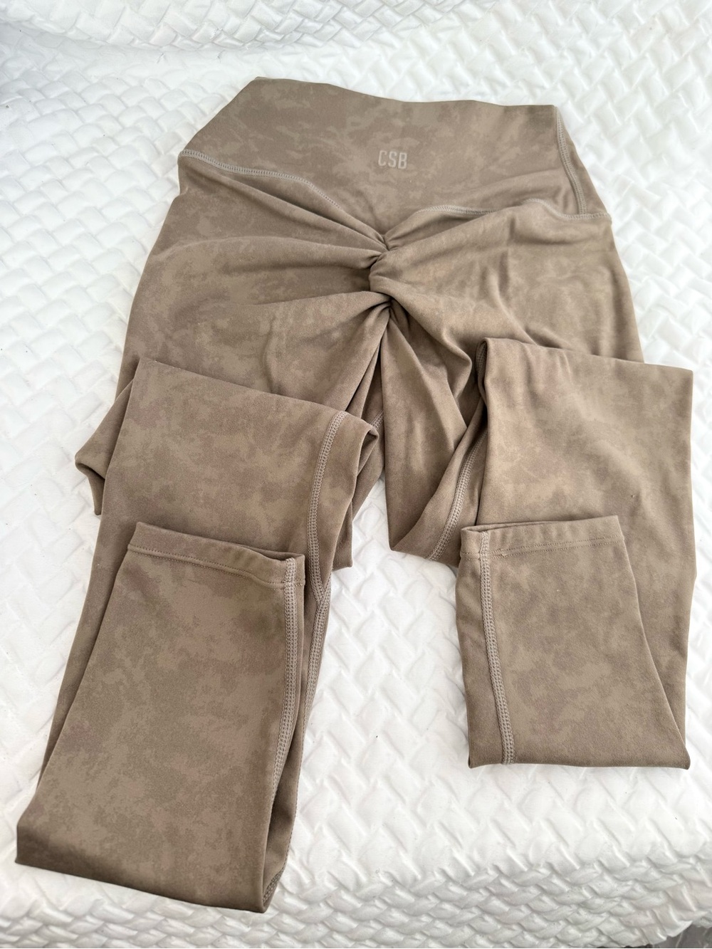 “SIZE SMALL” CSB Freedom Scrunch Leggings
